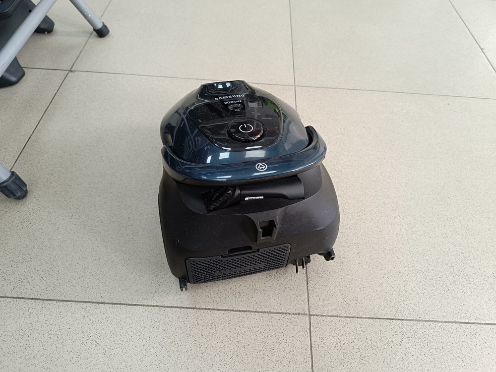 Пылесос Samsung VC20M2540JN/EV