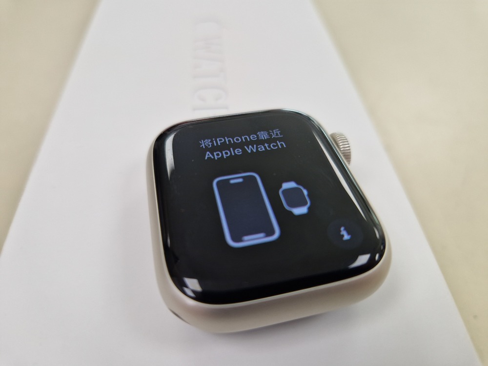 Смарт-часы Apple Watch Series 7 41mm