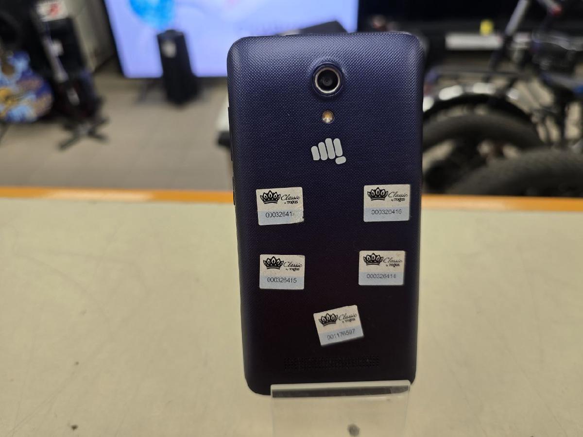 Смартфон Micromax Q402