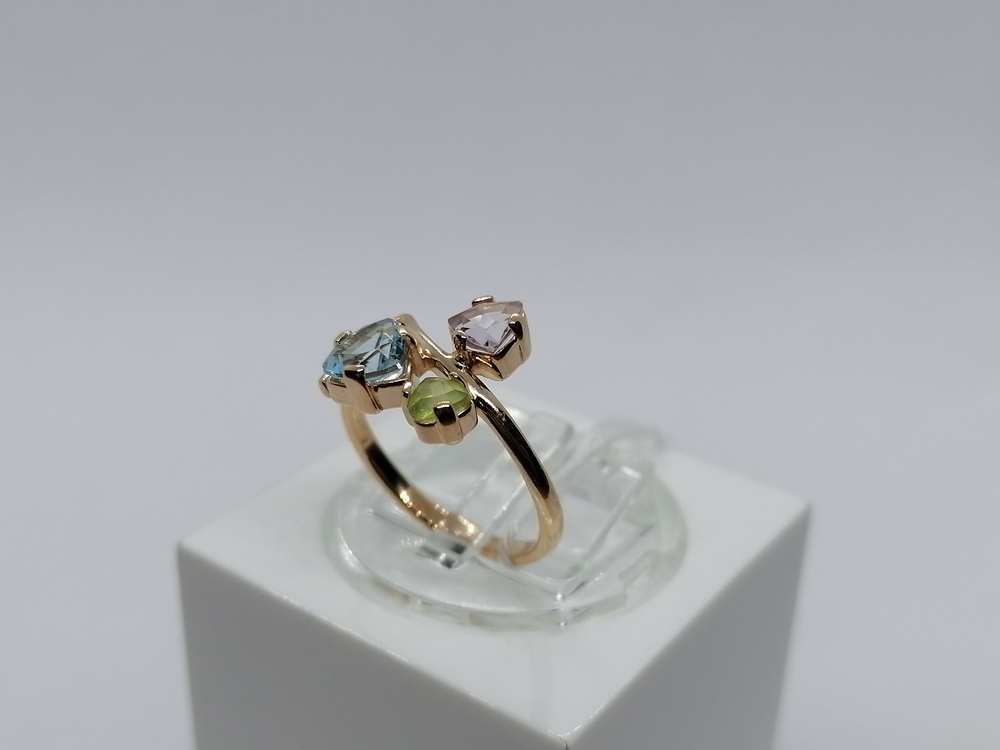 КОЛКМИ585 КОЛЬЦО С КАМНЯМИ (Au 585)