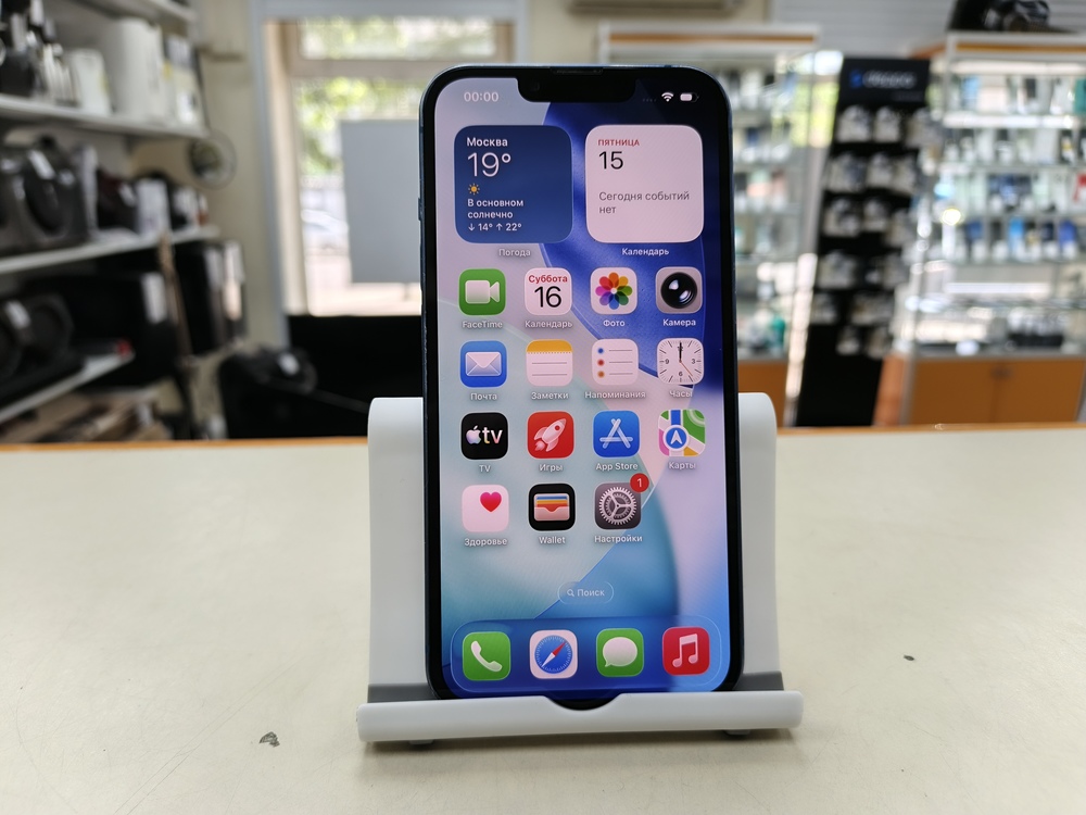 Смартфон Apple iPhone 13 128Gb
