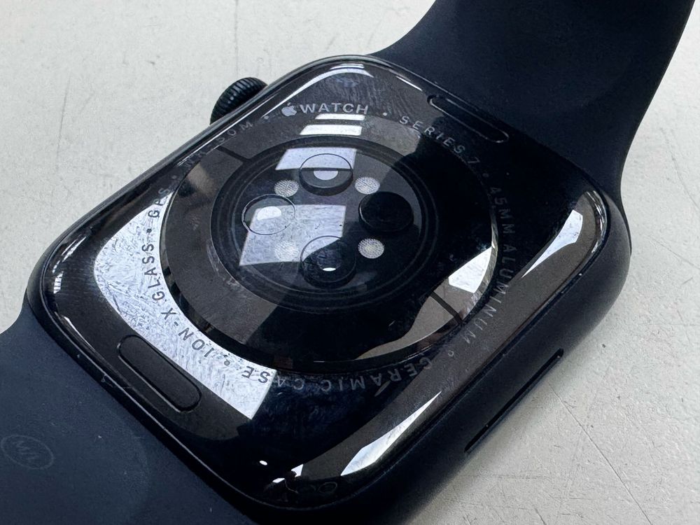 Смарт-часы Apple Watch Series 7 45mm