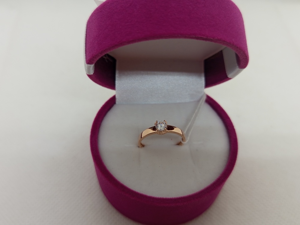 КОЛКМ585 КОЛЬЦО С КАМНЕМ (Au 585)