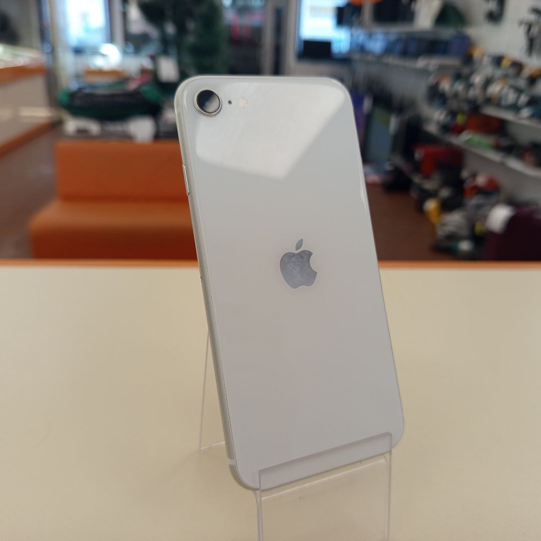 Смартфон Apple Iphone SE 2022 64GB