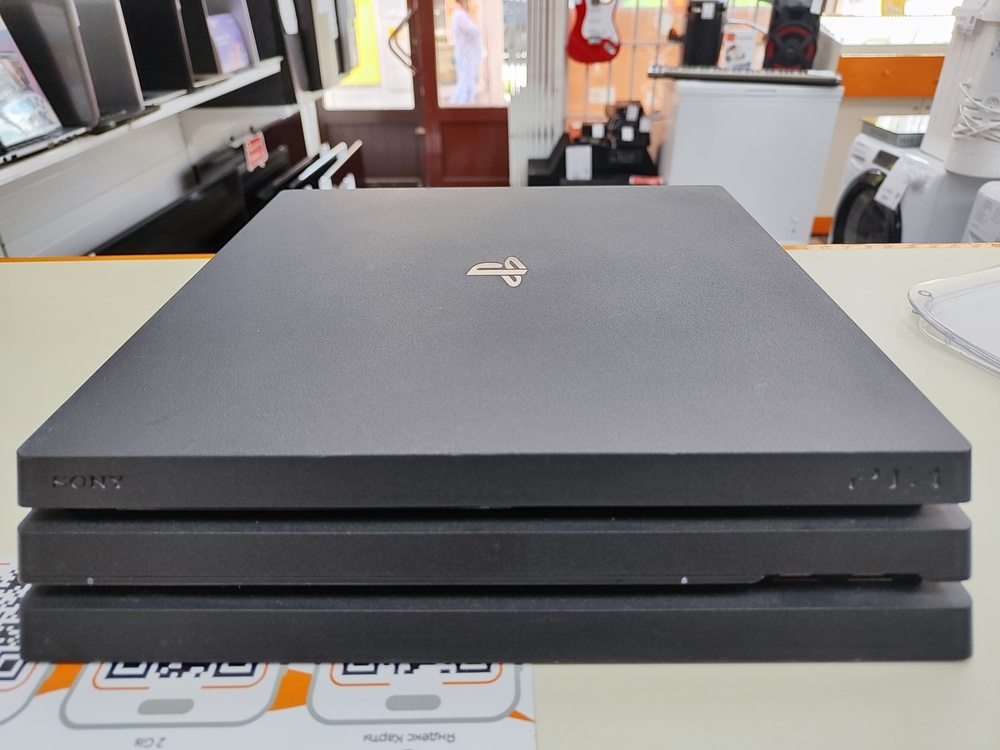Игровая приставка PlayStation 4 Pro 1Tb Игровая приставка PlayStation 4 Pro 1Tb