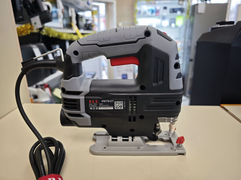 Лобзик P.I.T. PST70-C1