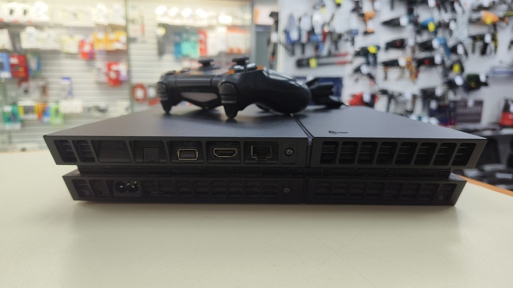 Игровая приставка PlayStation 4 FAT 500GB