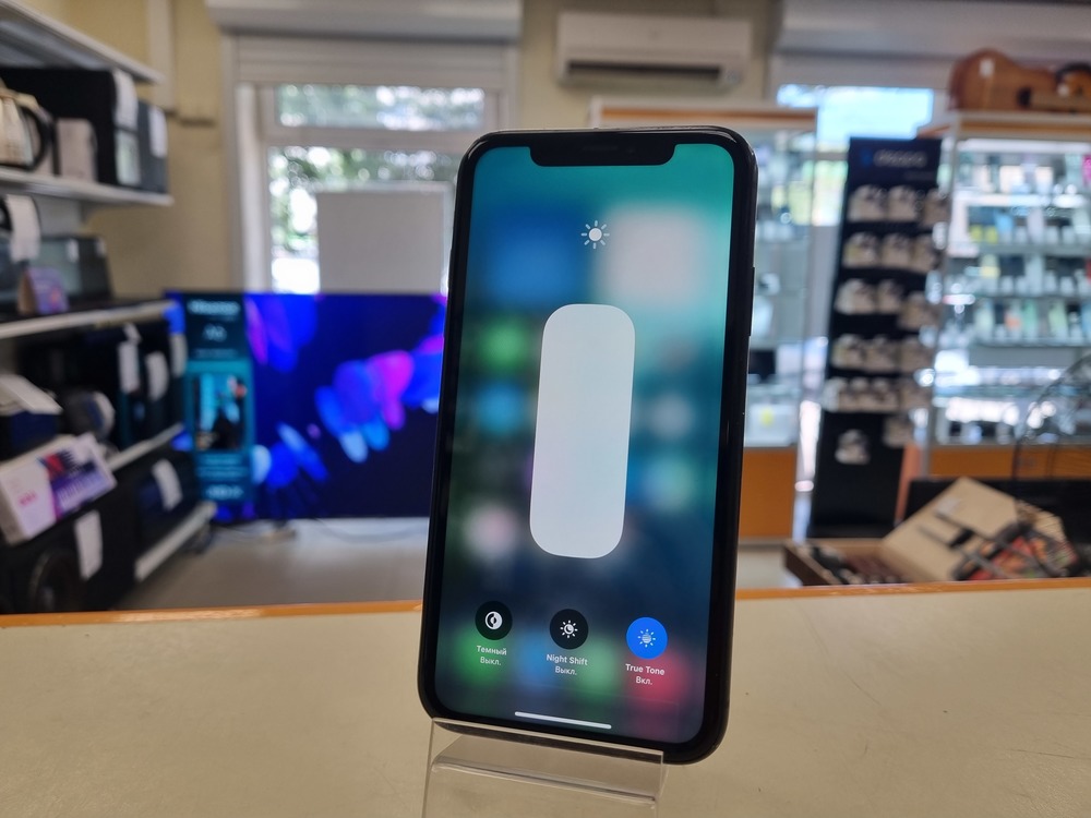 Смартфон Apple iPhone Xr 64Gb