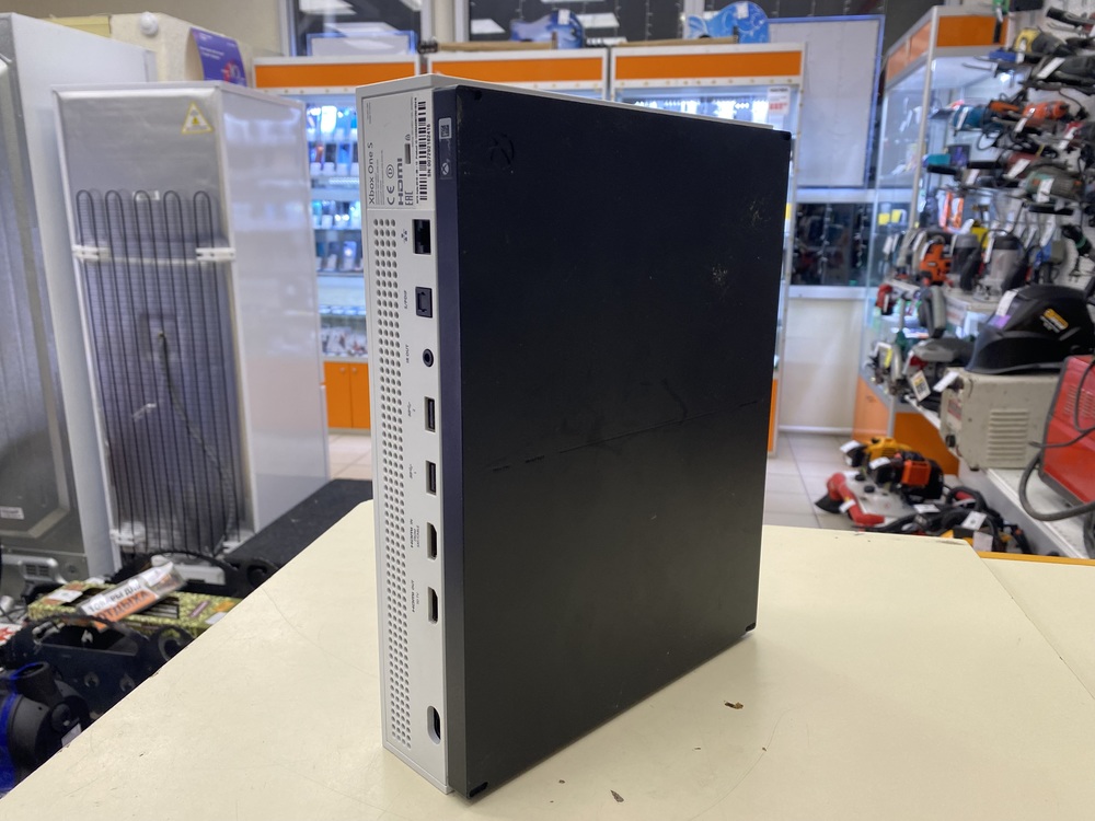 Игровая приставка Xbox One S 1TB