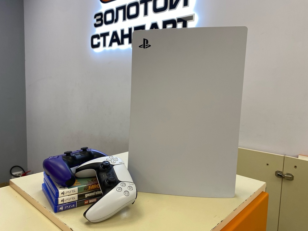 Игровая приставка PlayStation 5 825Gb (С дисководом)