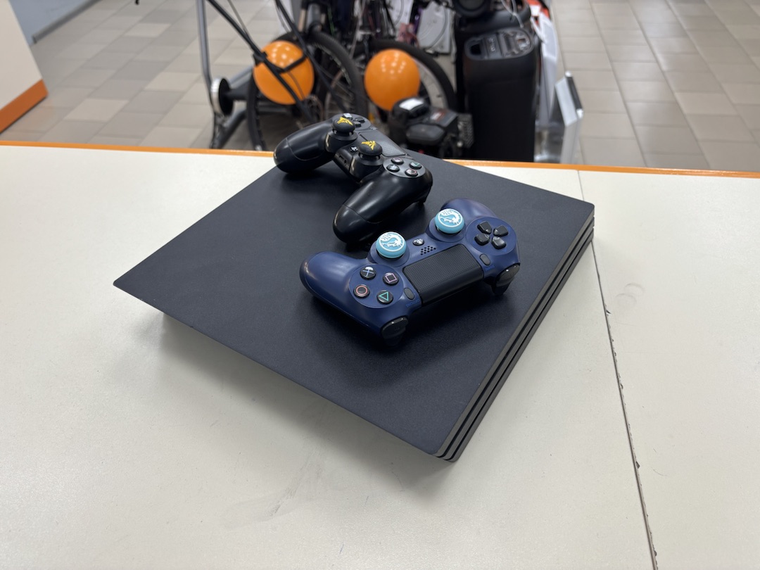 Игровая приставка PlayStation 4 Pro 500GB