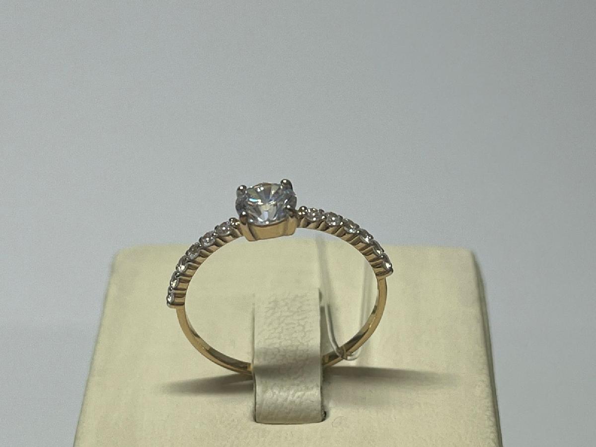 КОЛЬЦО С КАМНЯМИ (Au 585)