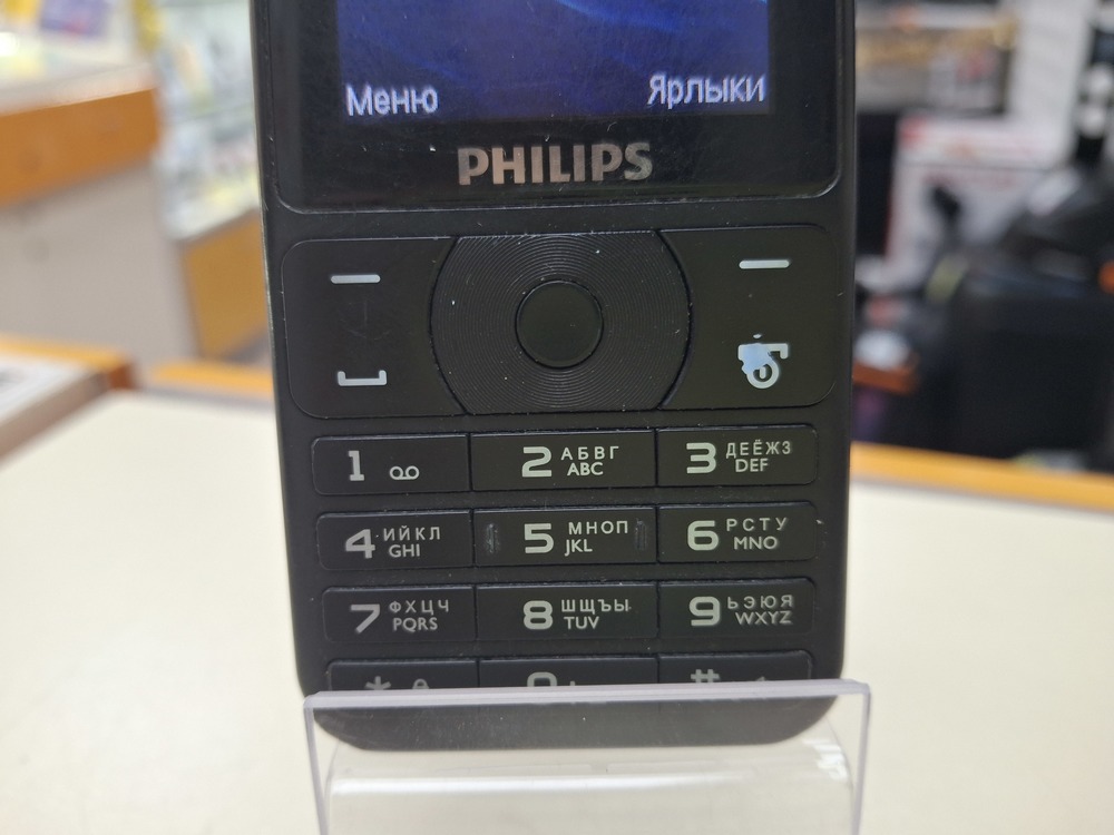 Мобильный телефон Philips E180