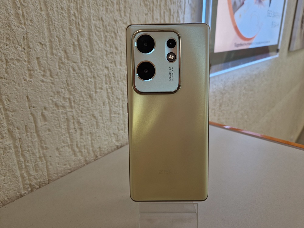 Смартфон Infinix ZERO 30 4G 8/256