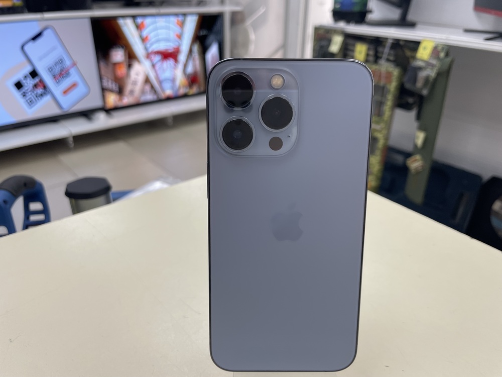 Смартфон Apple iPhone 13 Pro 256Gb