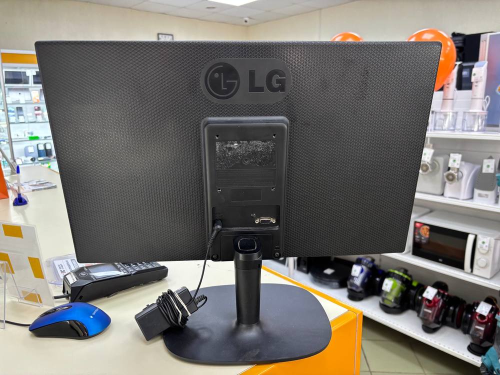 Монитор LG 22M35A