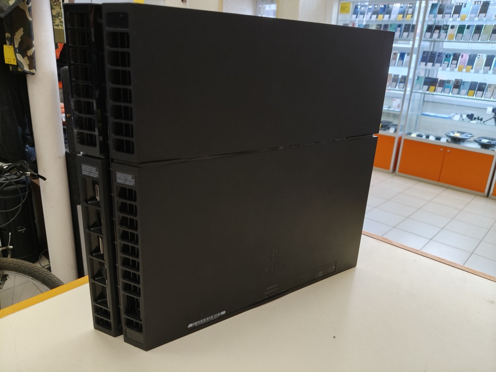 Игровая приставка PlayStation 4 FAT 500GB