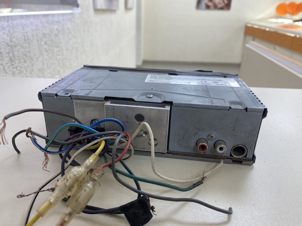 Автомагнитола Kenwood KMM-120