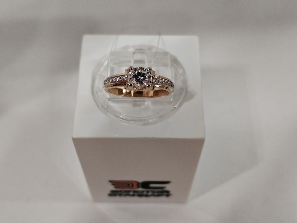 КОЛЬЦО С КАМНЯМИ (Au 585)