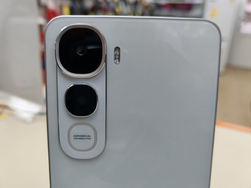 Смартфон Vivo iQOO Z10 Lite 8/128