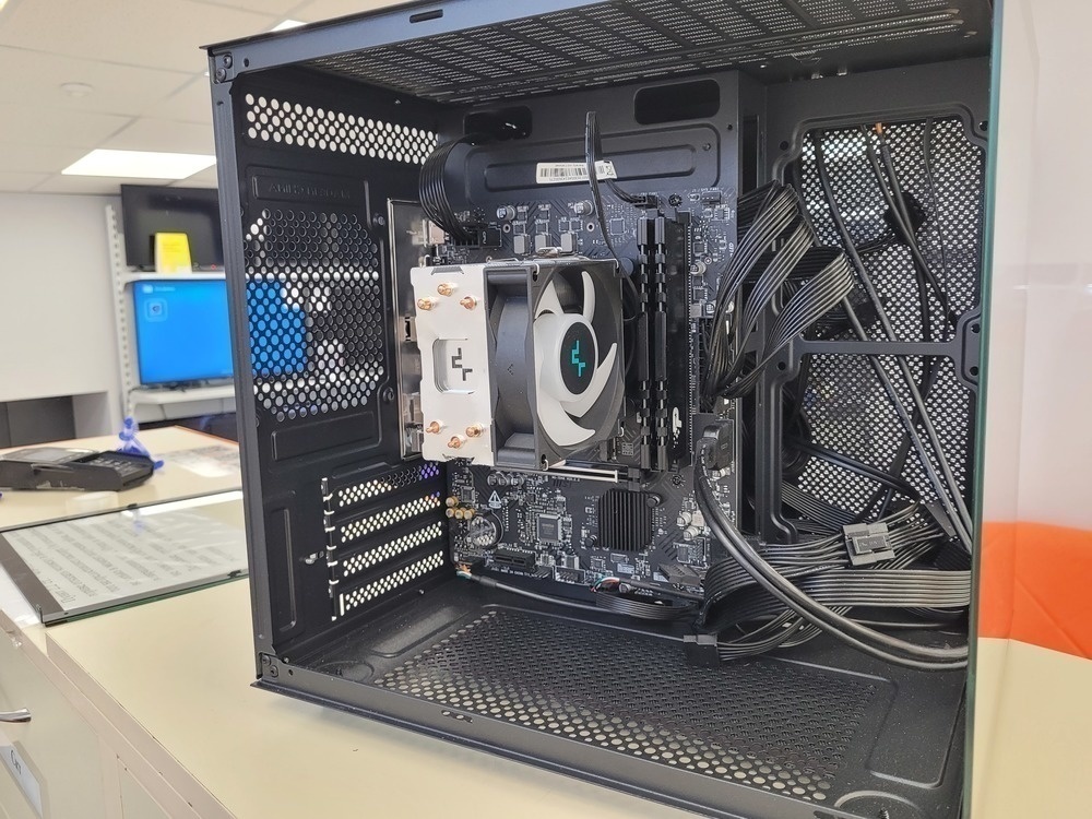 Системный блок Deepcool; I3-12100, HD Graphics, 16 Гб, 256 Гб, Нет