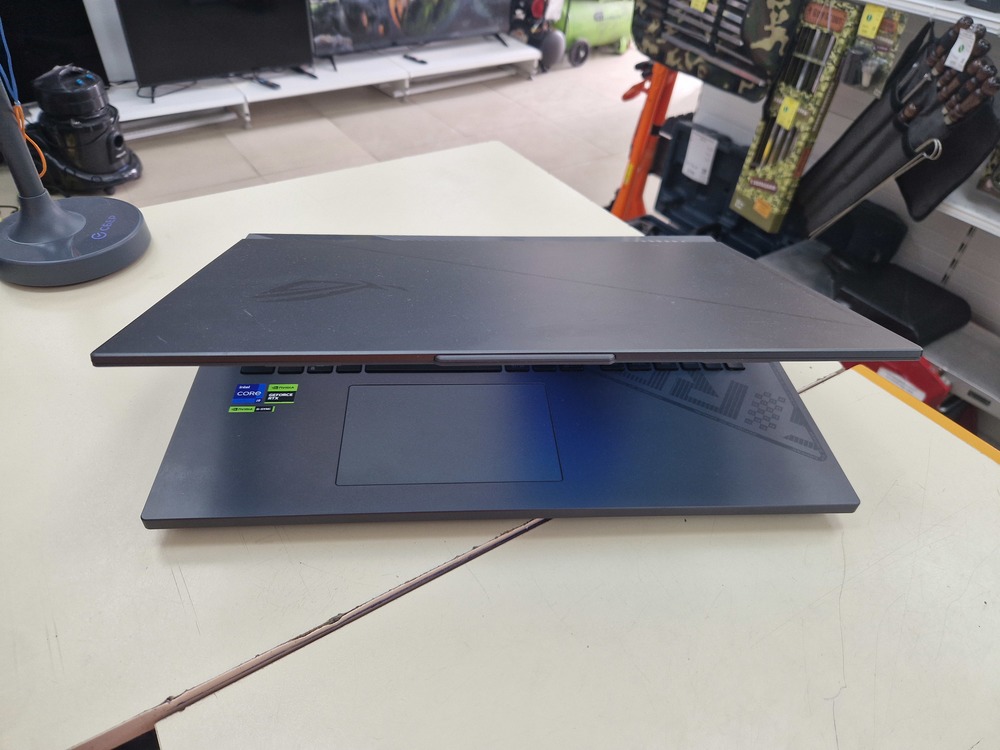 Ноутбук ASUS; Core i9-13900, Geforce RTX 4060, 16 Гб, 512 GB, Нет