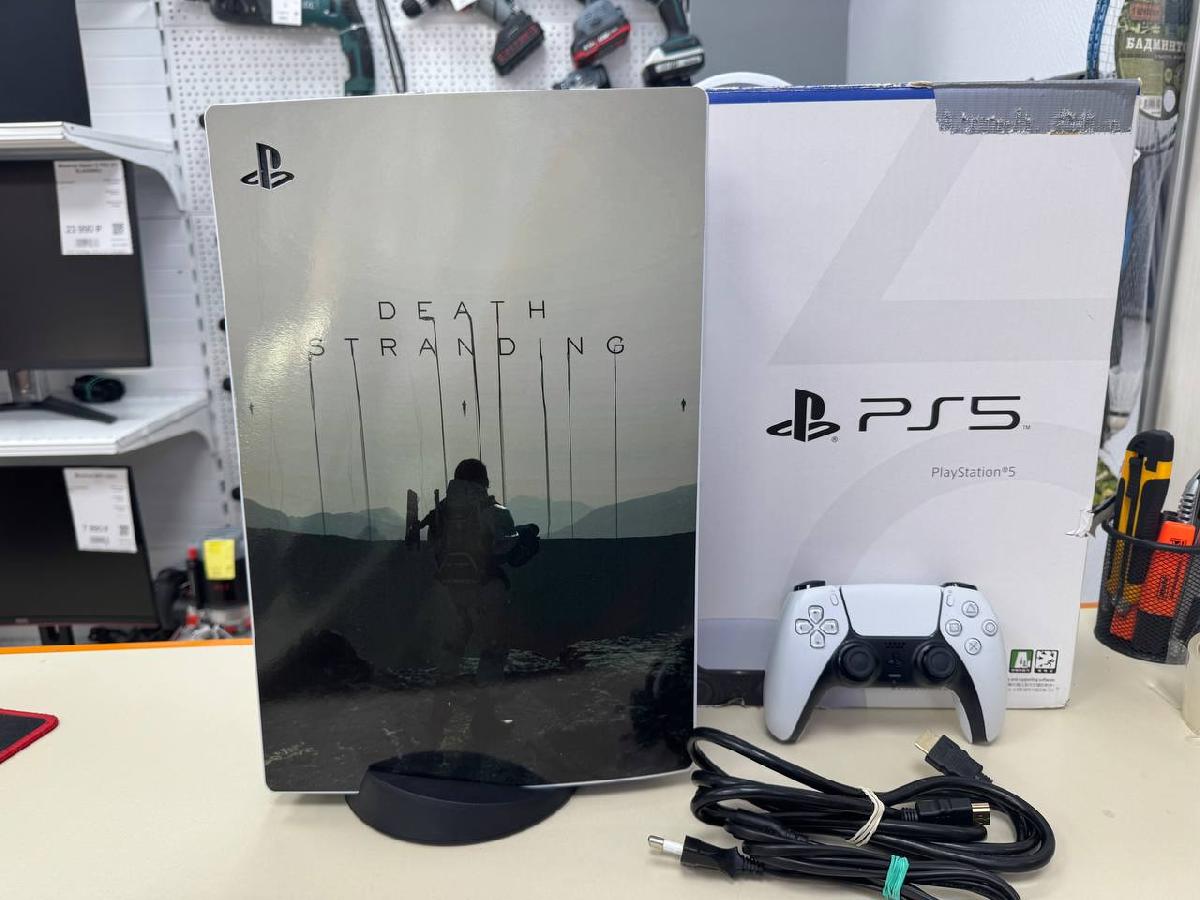 Игровая приставка PlayStation 5 825Gb (С дисководом)