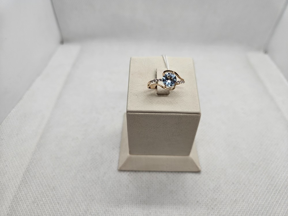 КОЛКМИ585 КОЛЬЦО С КАМНЯМИ (Au 585)