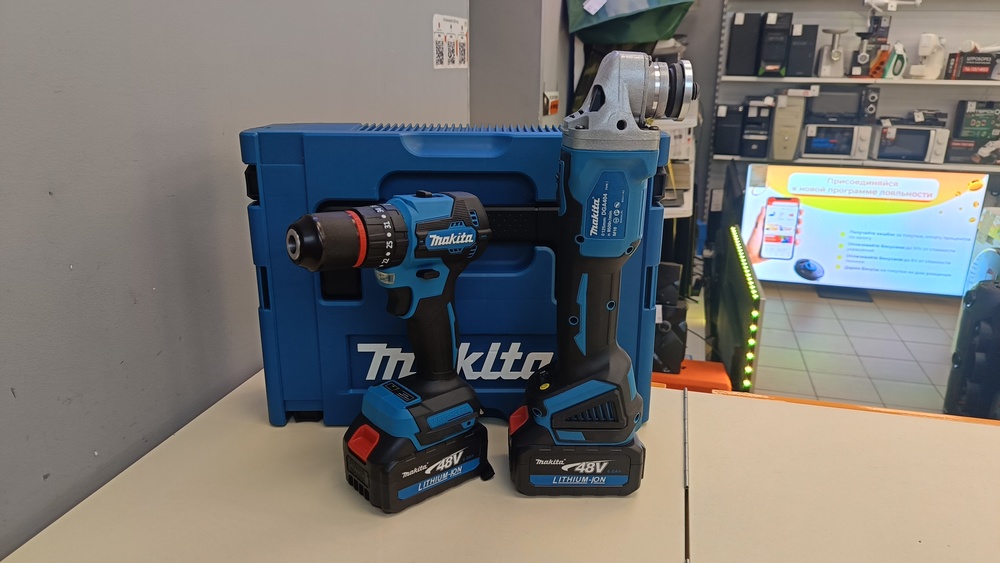 Угловая шлифмашина Makita DGA404