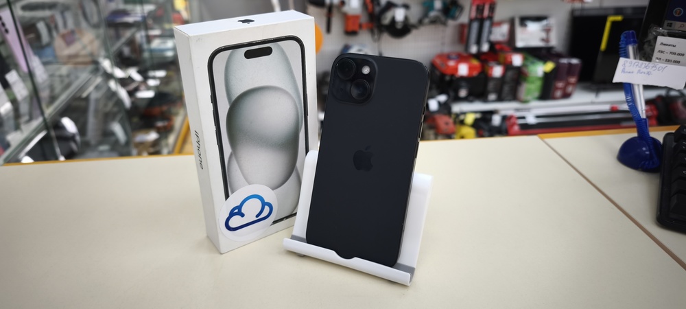 Смартфон Apple Iphone 15 128Gb