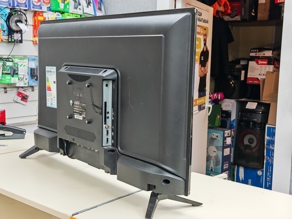 LED Телевизор Centek CT-8832 SM