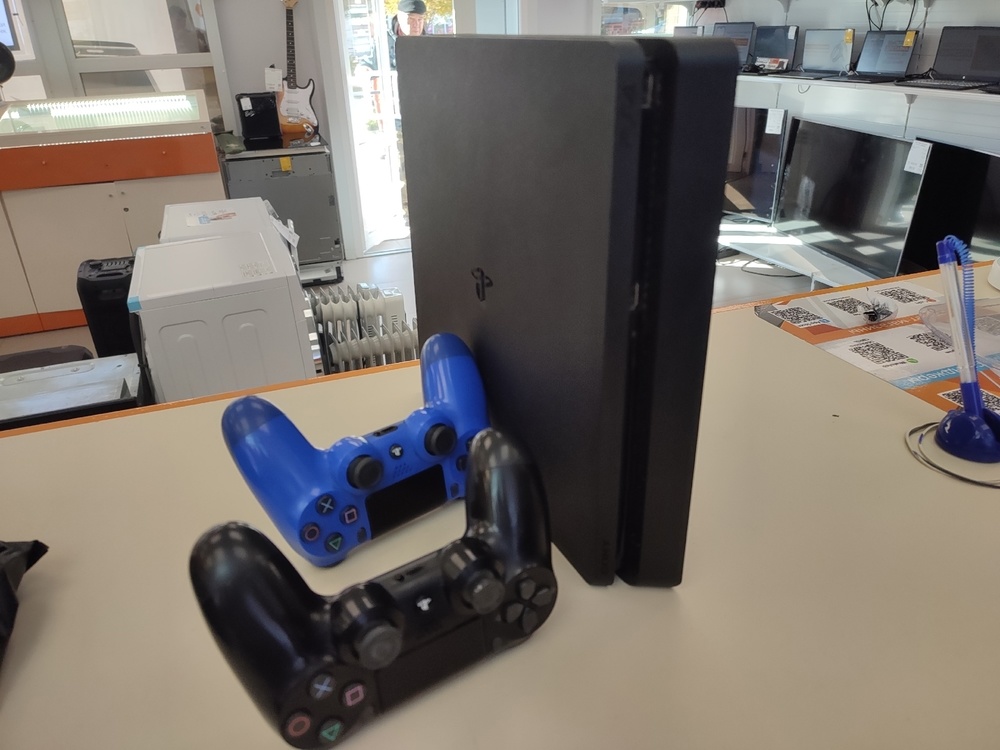 Игровая приставка PlayStation 4 Slim 500GB