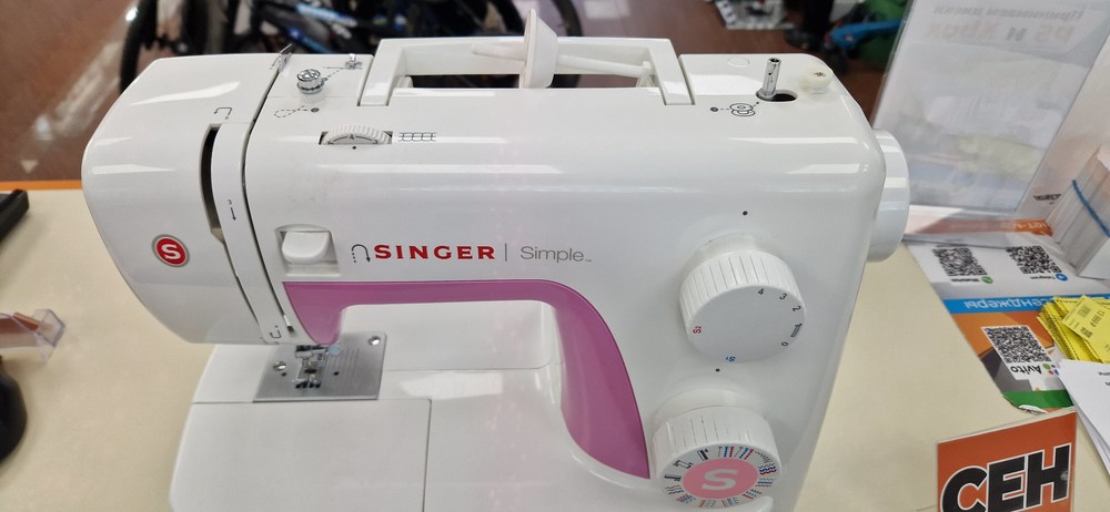 Швейная машина Singer 3223
