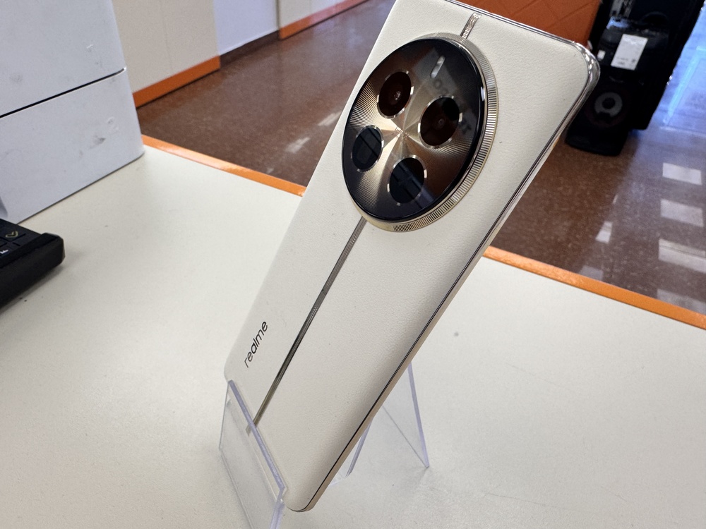 Смартфон Realme 12 Pro+ 12/512