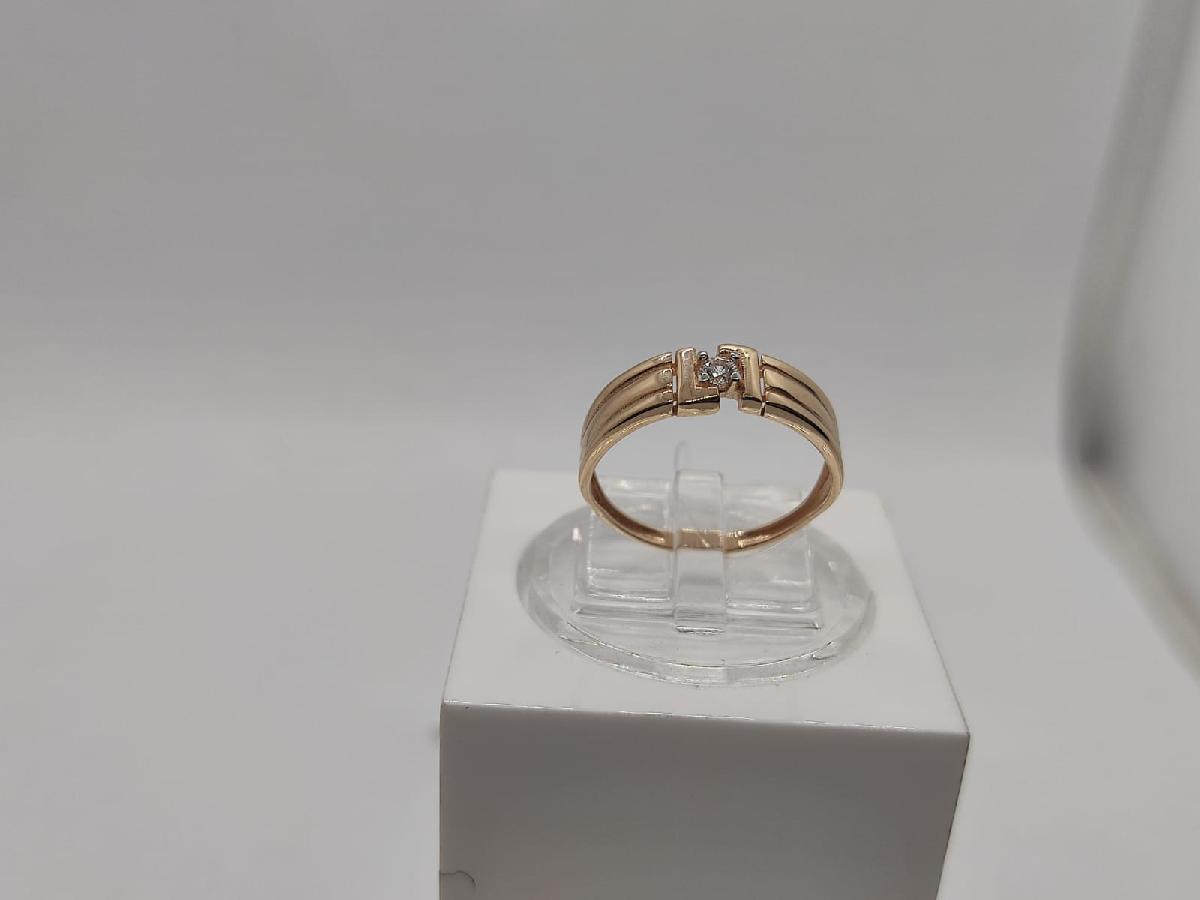 01-117850 КОЛЬЦО С КАМНЯМИ (Au 585)