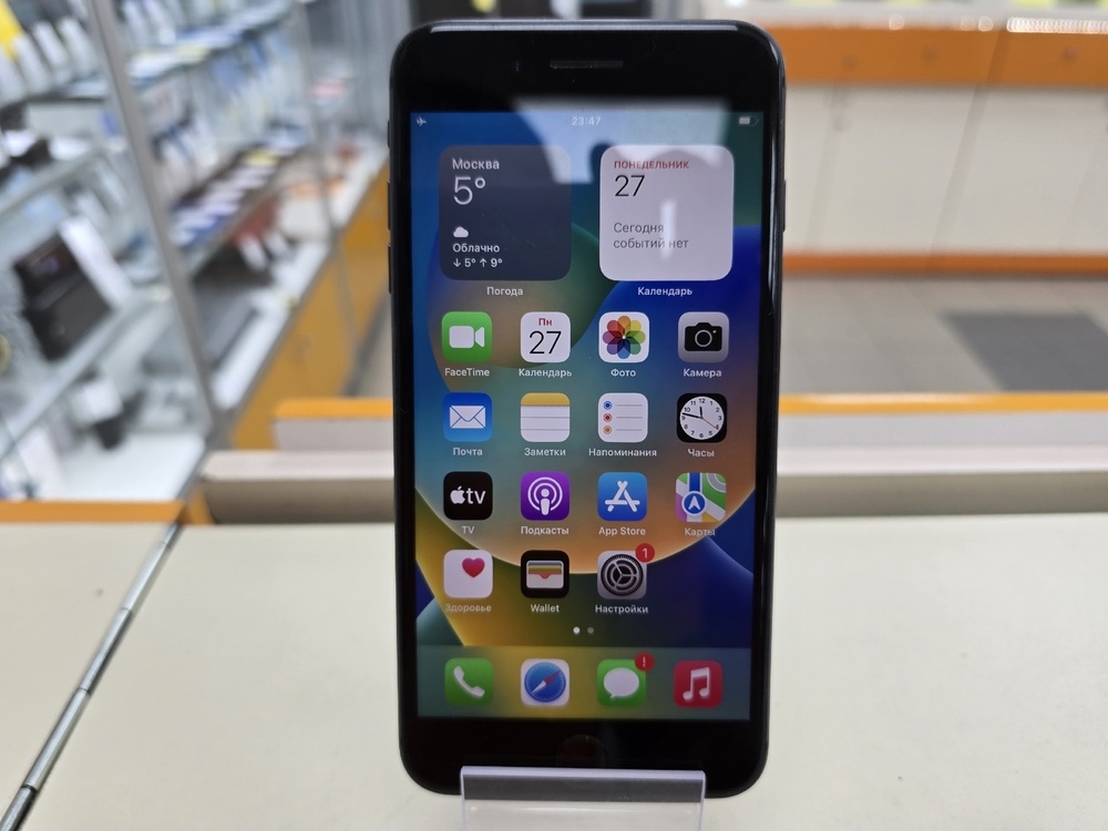 Смартфон Apple iPhone 8 Plus 64Gb