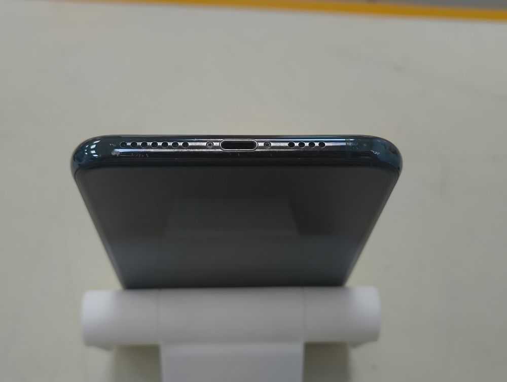 Смартфон Apple iPhone 11 Pro Max 64Gb