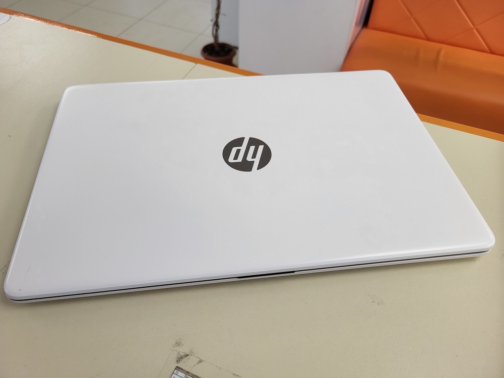 Ноутбук HP; Core i7-1255U, Intel iris XE Graphics, 16 Гб, 500 Гб, Нет