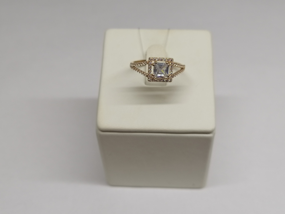 КОЛЬЦО С КАМНЯМИ (Au 585)