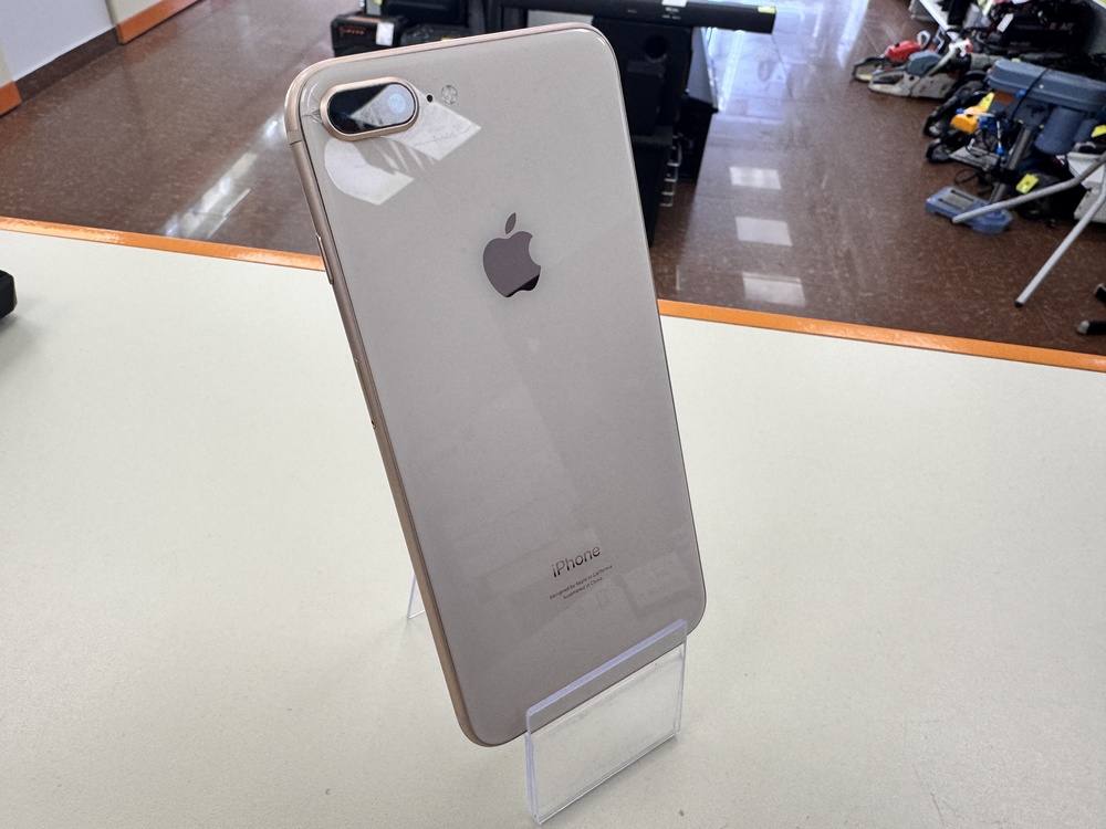 Смартфон Apple iPhone 8 Plus 64Gb