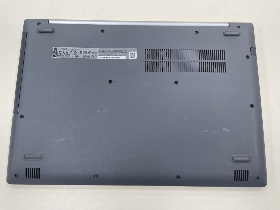 Ноутбук Lenovo; Core i5-7200U, GeForce 940MX, 8 Гб, 240 Гб, 1 Tb