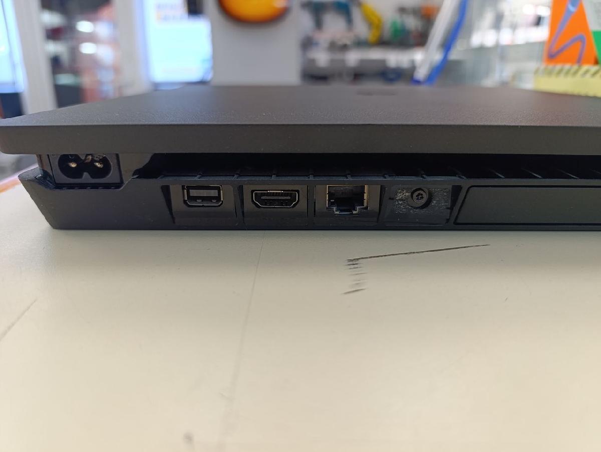 Игровая приставка PlayStation 4 Slim 500GB Игровая приставка PlayStation 4 Slim 500GB