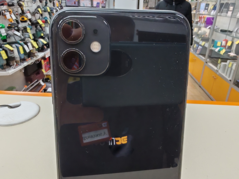 Смартфон Apple iPhone 11 64Gb