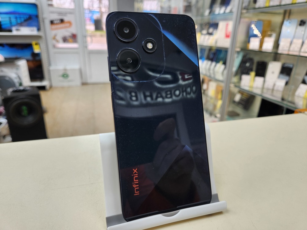 Смартфон Infinix HOT 30i 4/128
