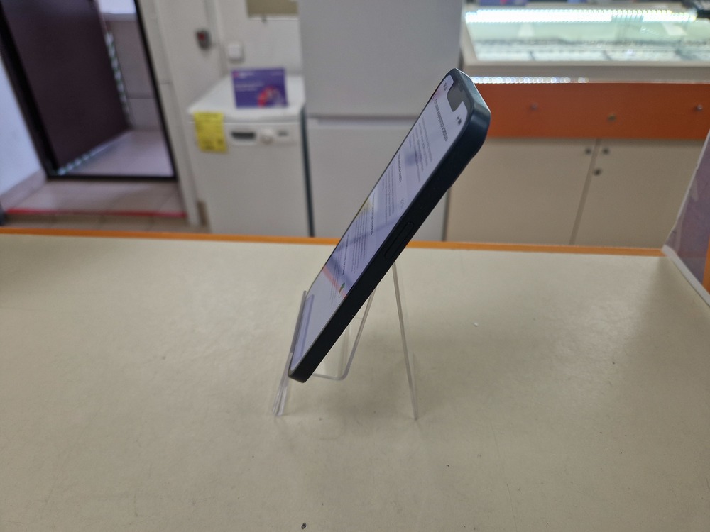 Смартфон Apple iPhone 13 128Gb