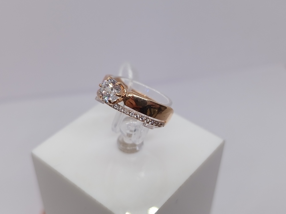 КОЛКМИ585 КОЛЬЦО С КАМНЯМИ (Au 585)