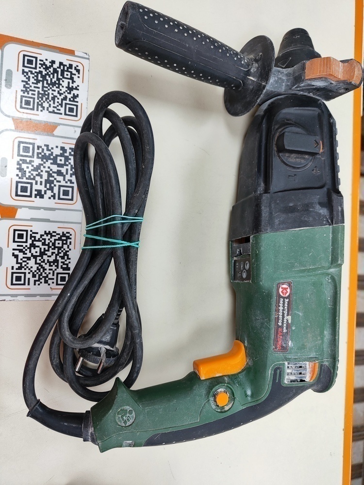 Перфоратор Калибр ЭП-800/26