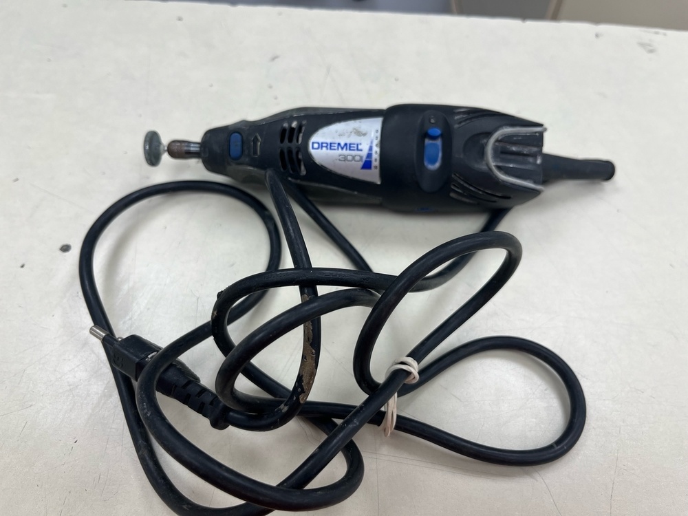 Гравер Dremel 300