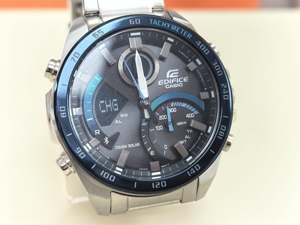 Часы наручные Casio ECB-900GL-1B