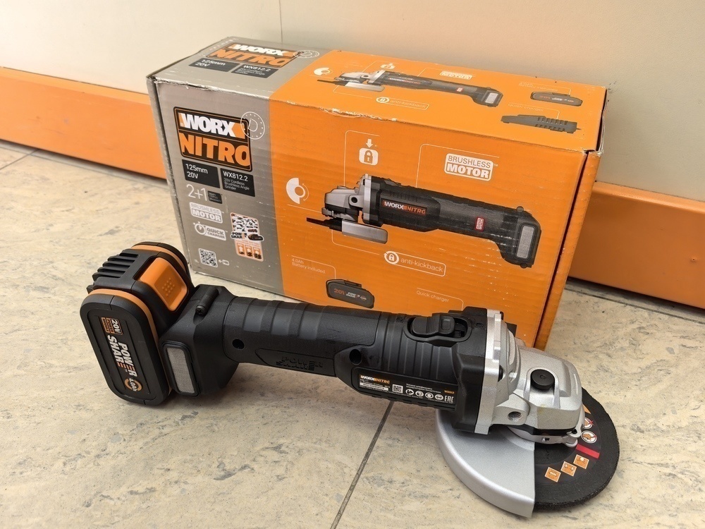 Угловая шлифмашина Worx WX812